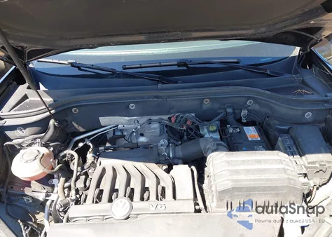 2018 Volkswagen Atlas 3.6L V6 S из США, поврежденный, VIN 1V2GR2CA2JC555406